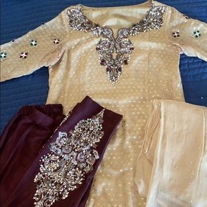 Hand embroidered 3 pc Pakistani Indian mehndi suit